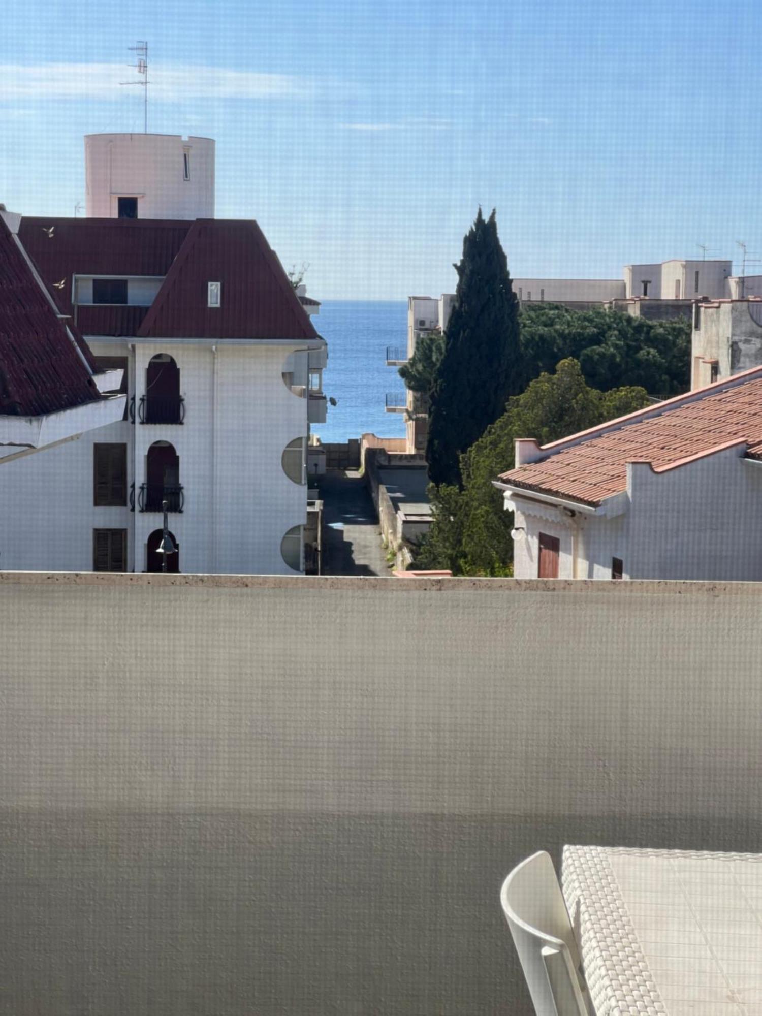 Sea View 2 Bedroom Vacation Apartment Giardini Naxos Eksteriør billede